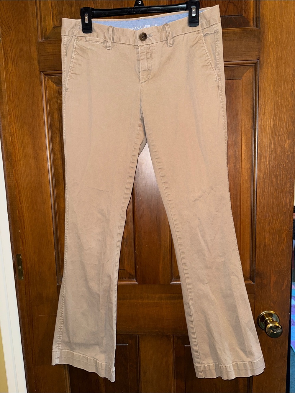 Banana Republic size 6 stretch khaki chino flare bootcut pants